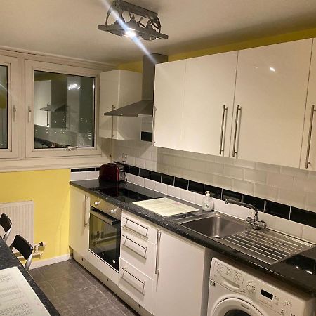 Victoria Centre Apartments In The Victoria Centre Shopping Centre - Nottingham City Centre - 24 Hour Access - Most Central Location, Kitchen - Sunday Check-Out 1Pm - Opposite Hilton By Restaurants & Shops - Outdoor Parking Cars Or Vans Five Pounds A Exterior foto