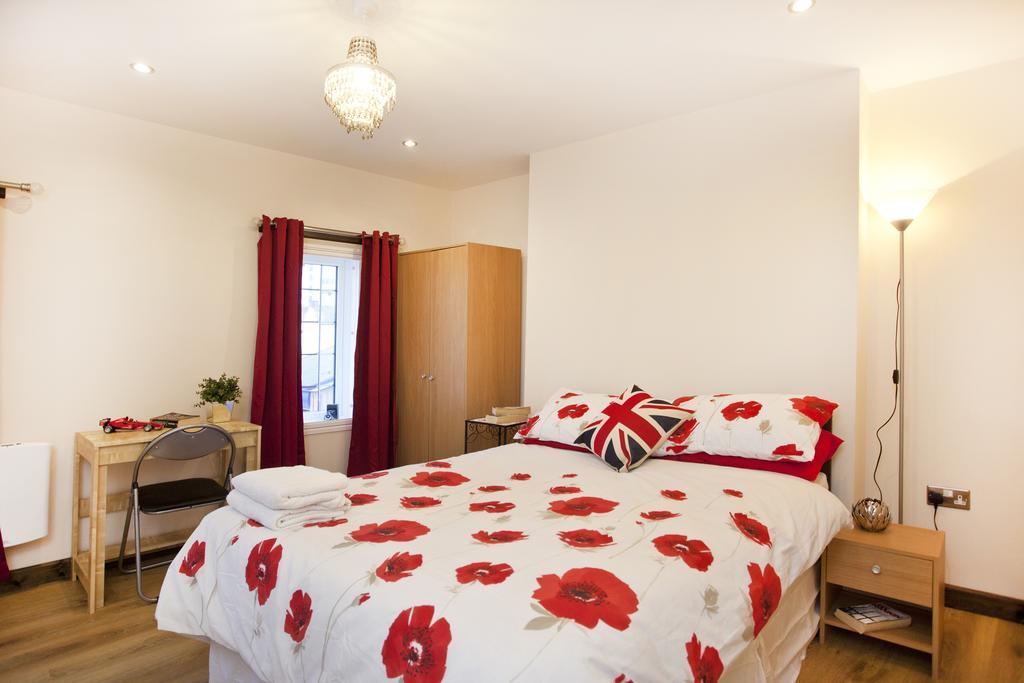 Victoria Centre Apartments In The Victoria Centre Shopping Centre - Nottingham City Centre - 24 Hour Access - Most Central Location, Kitchen - Sunday Check-Out 1Pm - Opposite Hilton By Restaurants & Shops - Outdoor Parking Cars Or Vans Five Pounds A Quarto foto