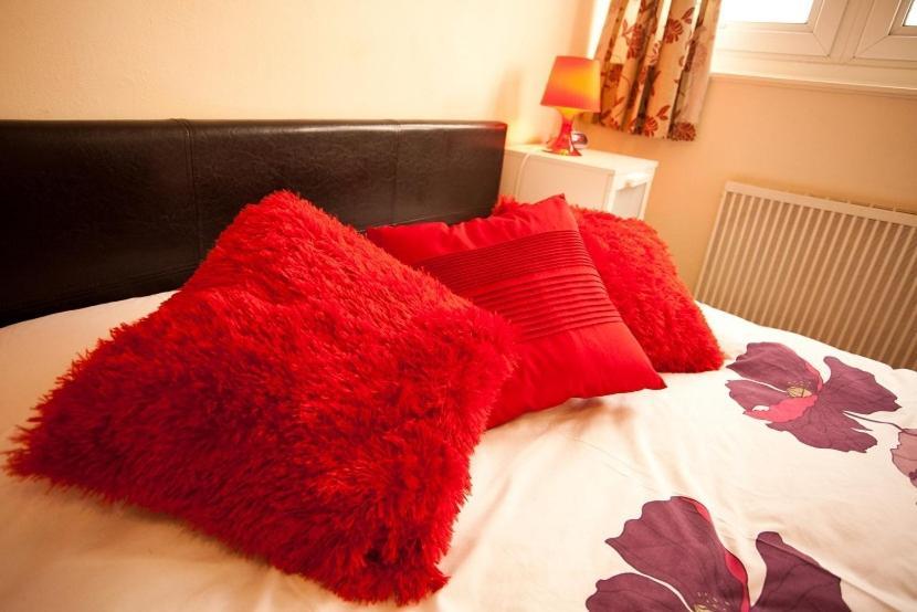 Victoria Centre Apartments In The Victoria Centre Shopping Centre - Nottingham City Centre - 24 Hour Access - Most Central Location, Kitchen - Sunday Check-Out 1Pm - Opposite Hilton By Restaurants & Shops - Outdoor Parking Cars Or Vans Five Pounds A Exterior foto