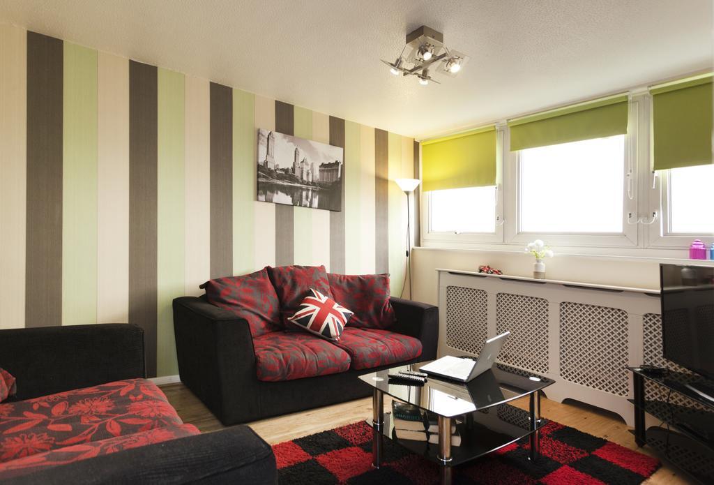 Victoria Centre Apartments In The Victoria Centre Shopping Centre - Nottingham City Centre - 24 Hour Access - Most Central Location, Kitchen - Sunday Check-Out 1Pm - Opposite Hilton By Restaurants & Shops - Outdoor Parking Cars Or Vans Five Pounds A Exterior foto